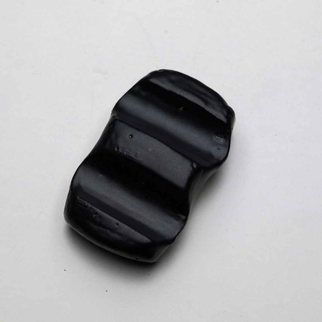 Ceramic Pen Rest Black Double