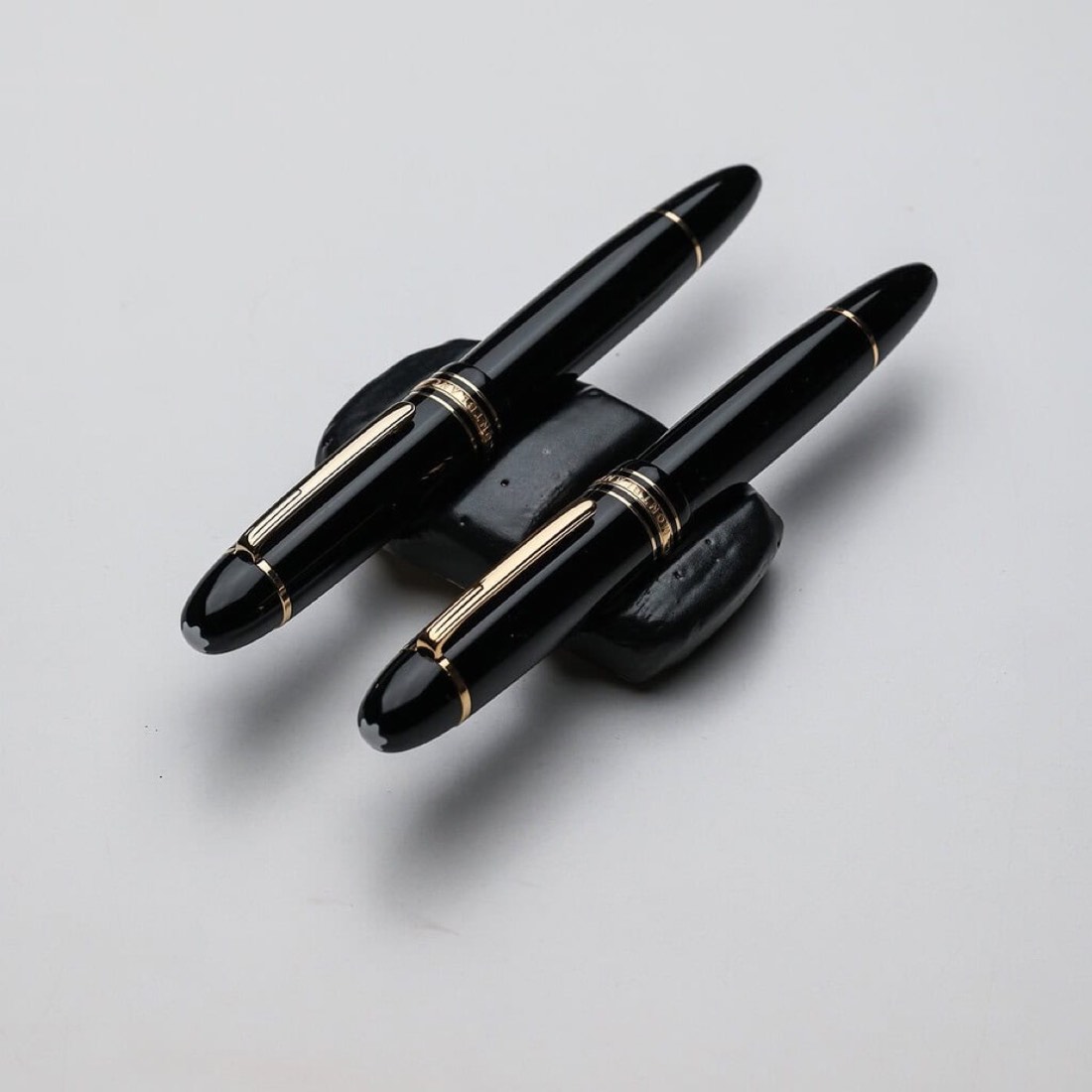 Ceramic Pen Rest Black Double
