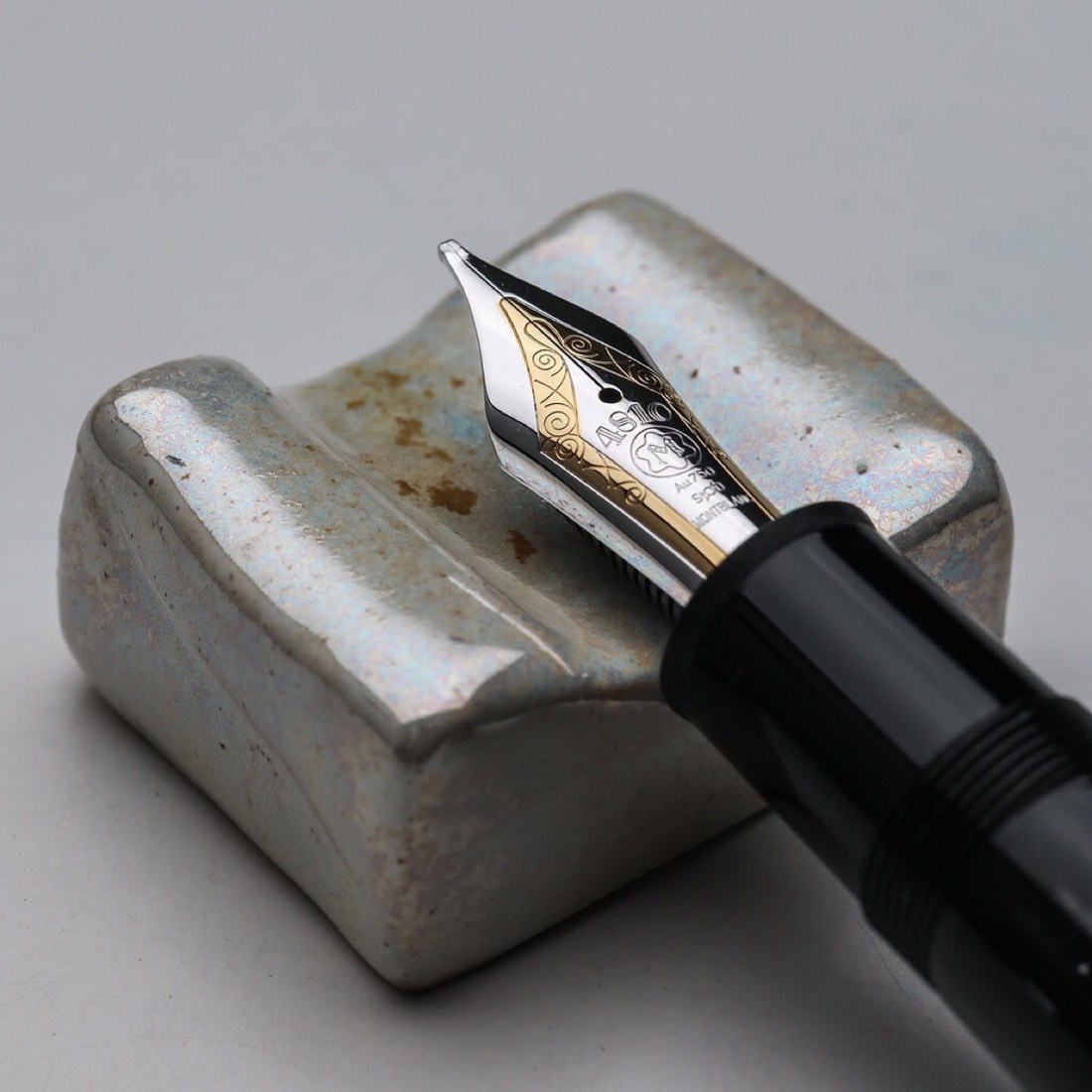 Ceramic Pen Rest Inkground