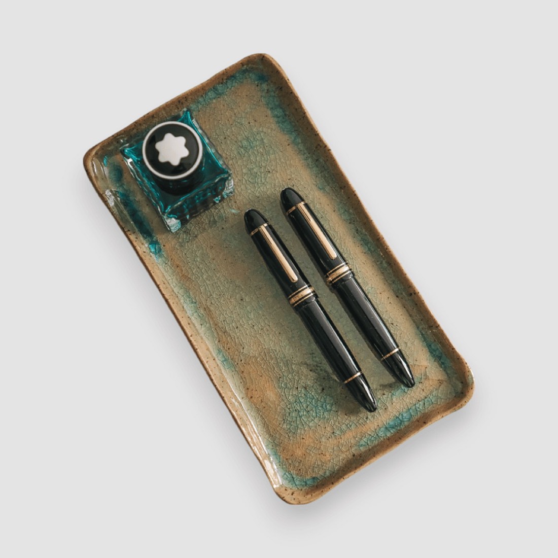 Ceramic tray for stationery