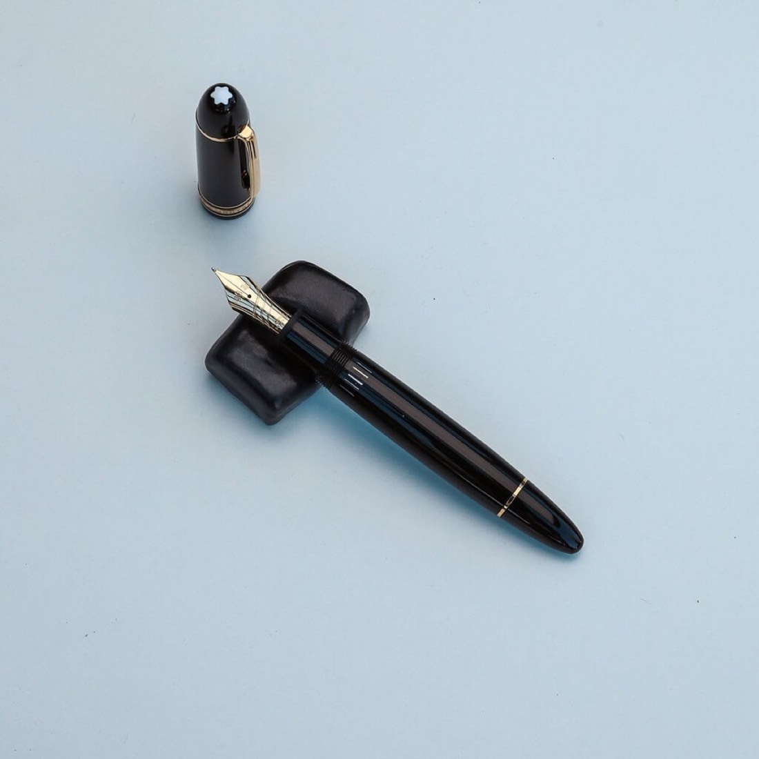 Ceramic Pen Rest Black no.1