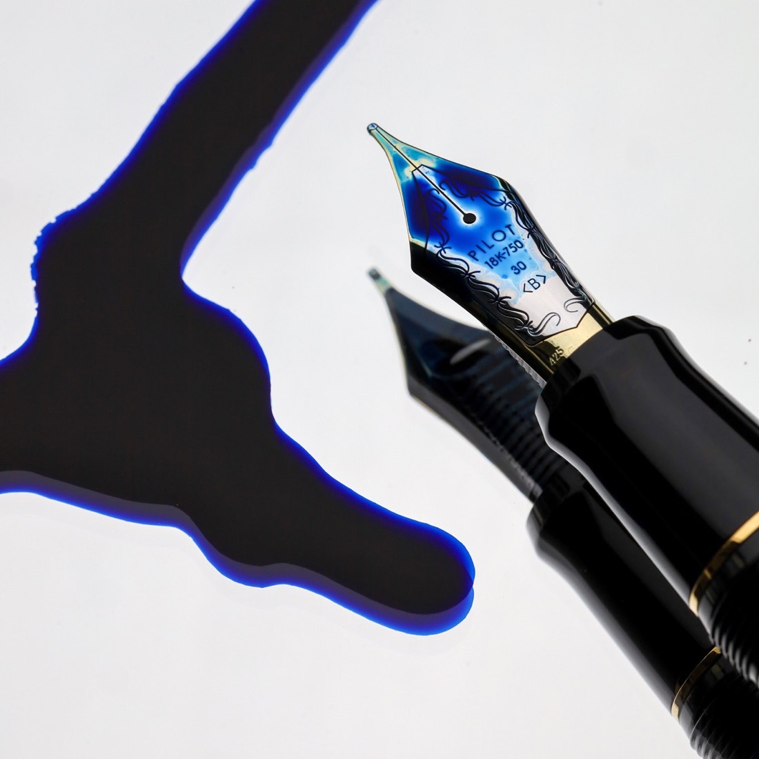 Pilot Custom Urushi Prussian Blue