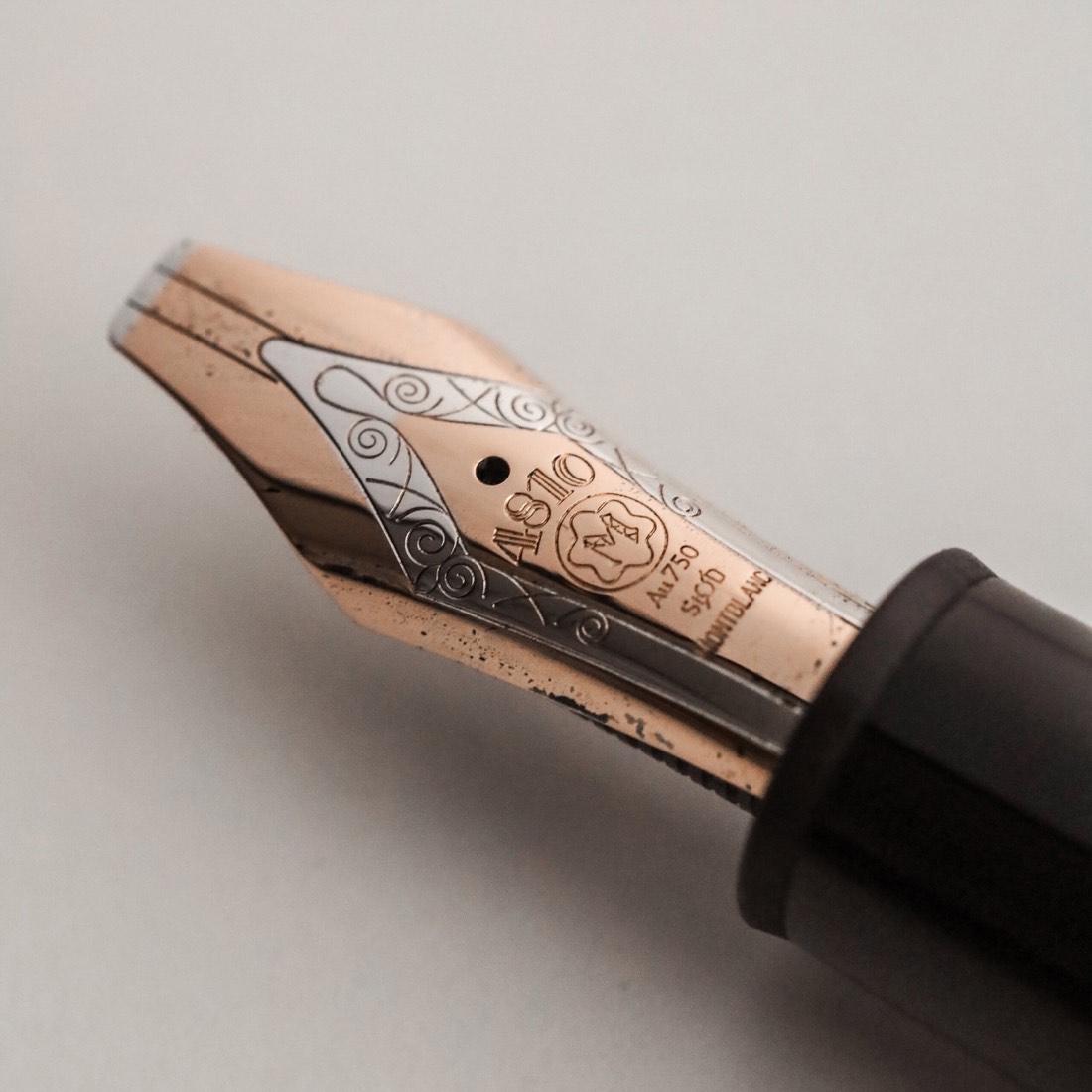 Montblanc Meisterstück 149 bespoke signature
