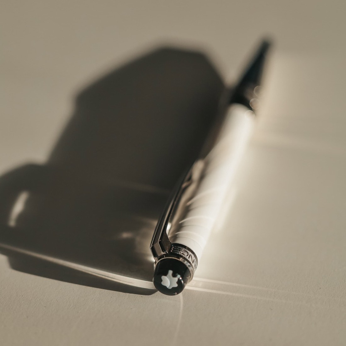 Montblanc Starwalker Ceramics White