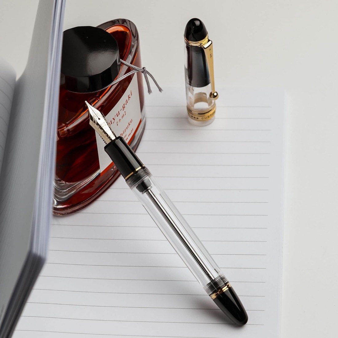 Pilot Custom 823