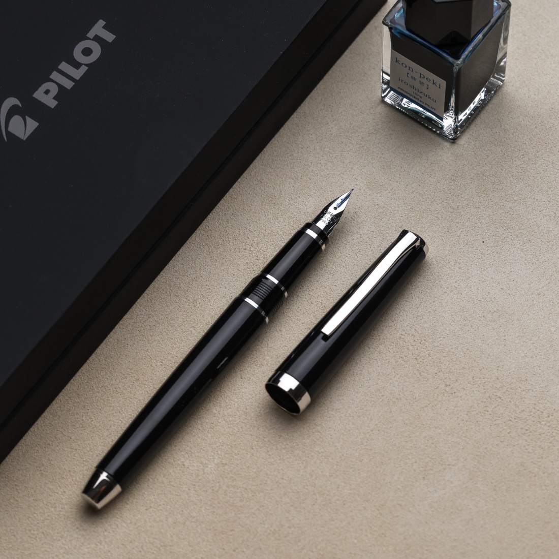 Pilot Falcon