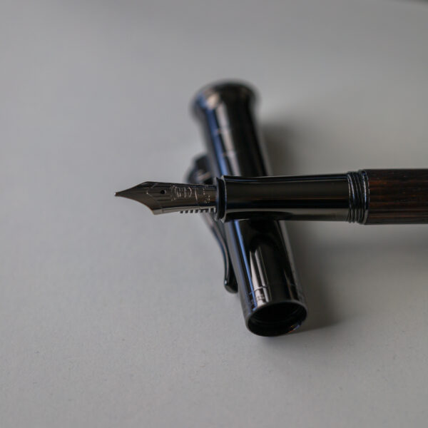 Graf von Faber-Castell Classic Macassar M - Image 7