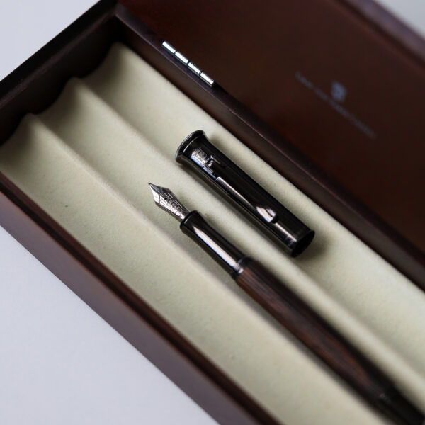 Graf von Faber-Castell Classic Macassar M - Image 3